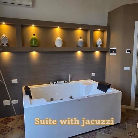 Bed and Breakfast ReLuxe Private Wellness Lecce Esterno foto