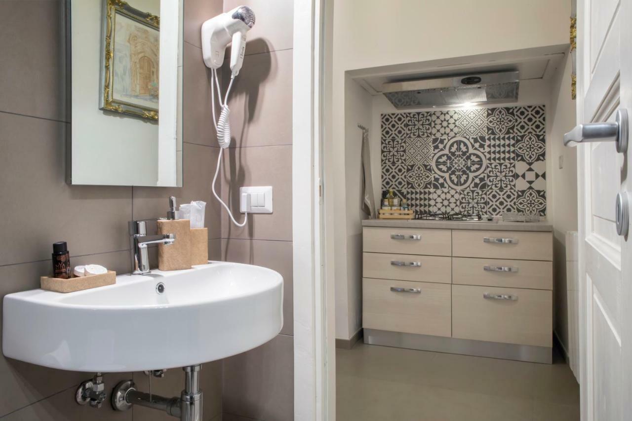 Bed and Breakfast ReLuxe Private Wellness Lecce Esterno foto