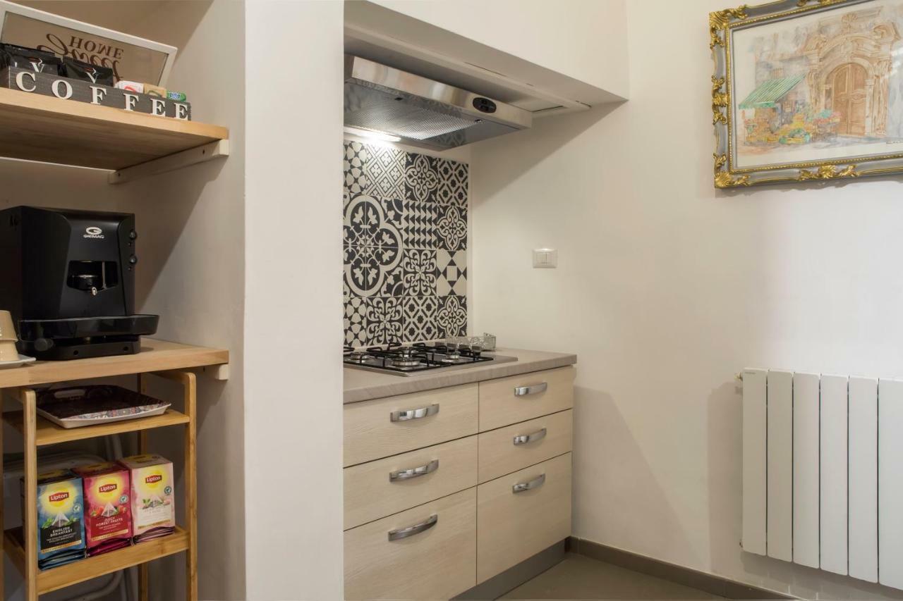 Bed and Breakfast ReLuxe Private Wellness Lecce Esterno foto